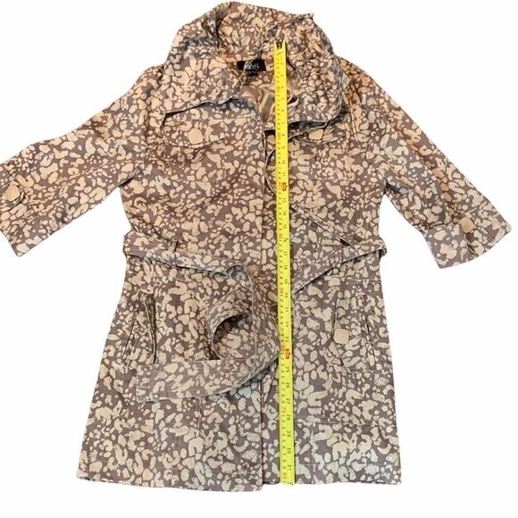 Luii Cropped Sleeve Trenchcoat - Picture 10 of 10